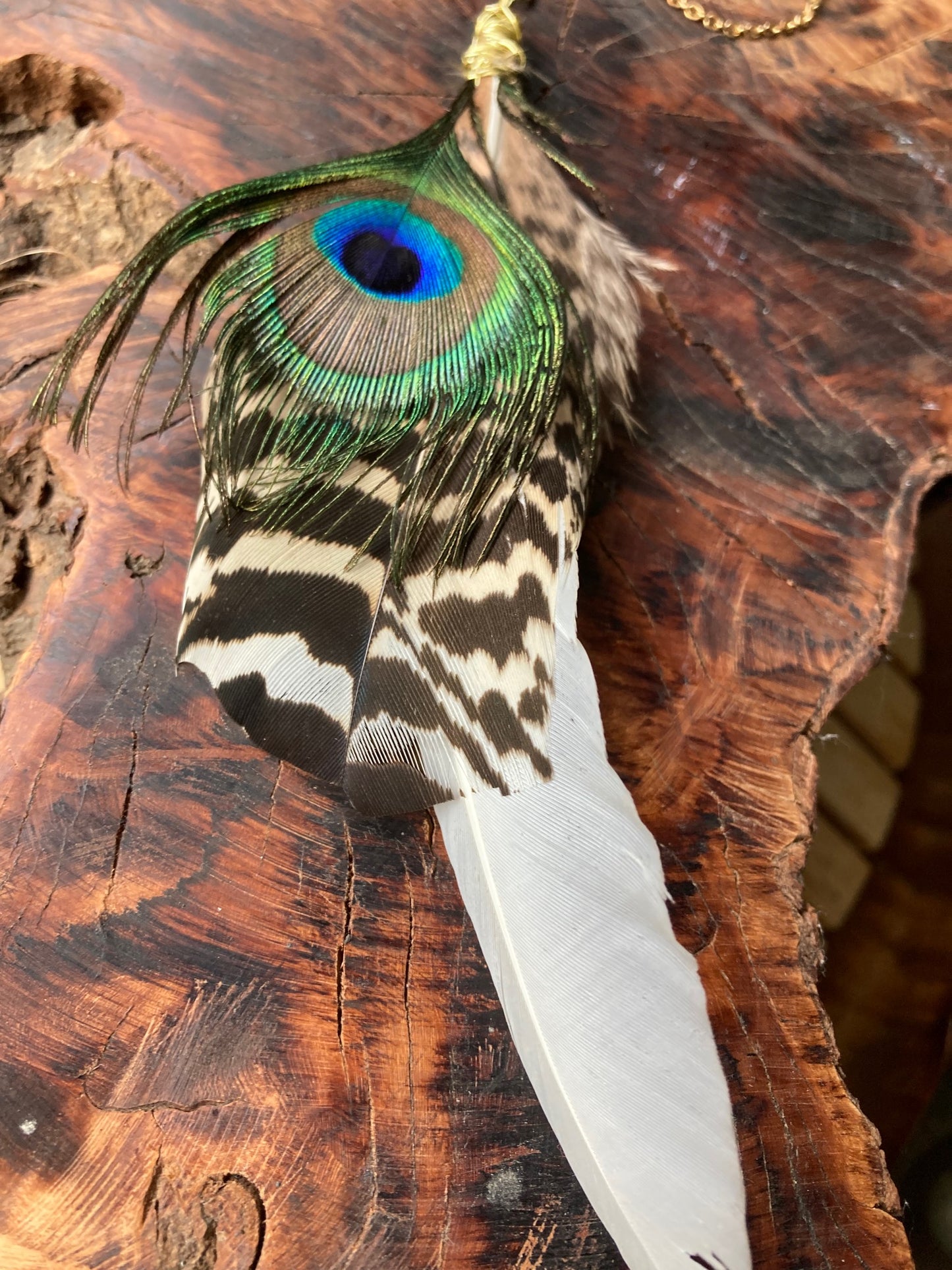Hair feather dangle with three feathers
