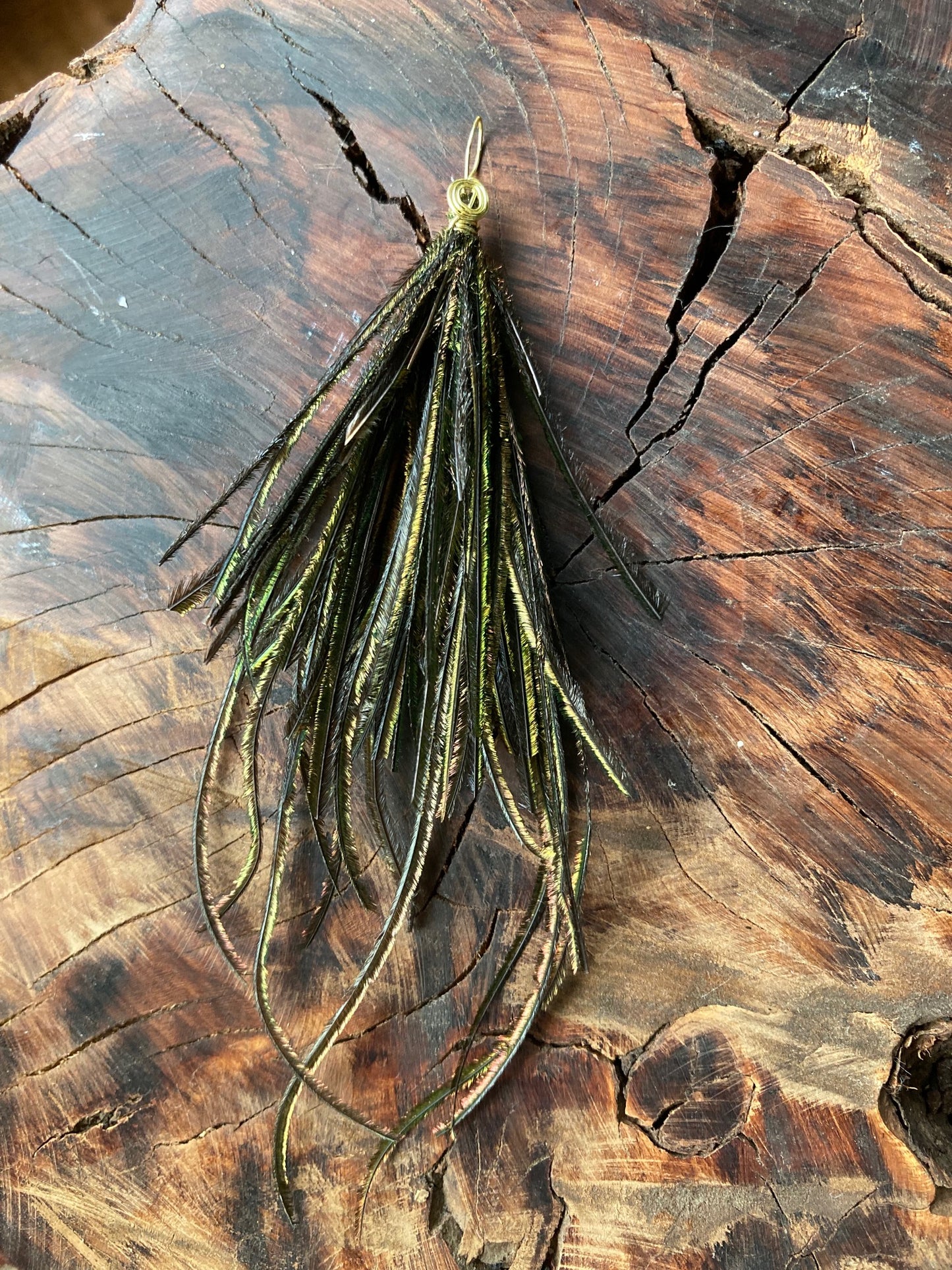 Charm. wild large pixy cut peapoof